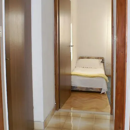 Mirca 730b Апартаменты